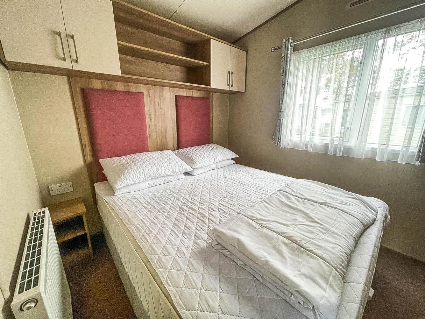 Lovely 6 Berth Caravan With Decking At Carlton Meres In Suffolk Ref 60058M Saxmundham Exterior foto